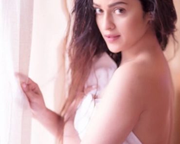 Prajakta images