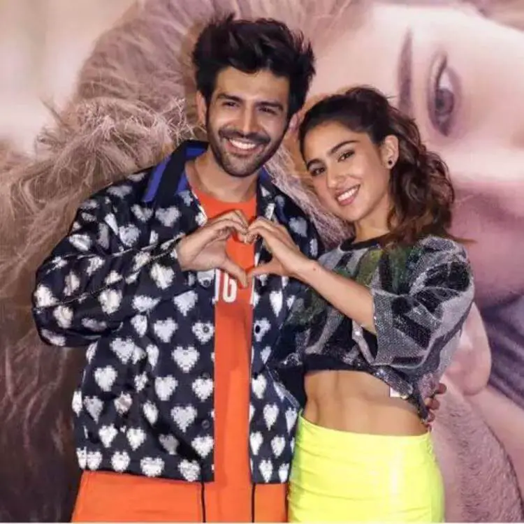 Kartik Aaryan Wiki, Age, Biography, Girlfriend, Family, Height & Networth