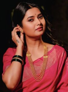 Prajakta Mali Wiki, Age, Biography, Height, Boyfriend, Family & Movies