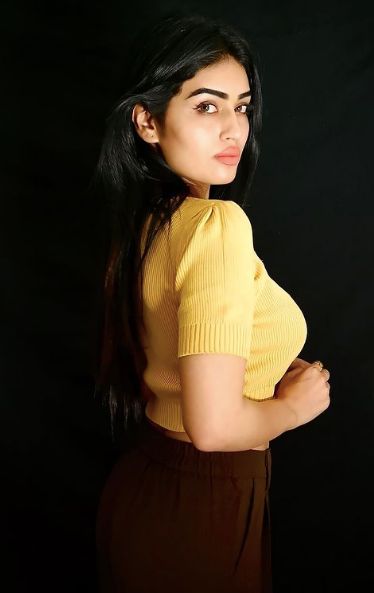 Pratiksha In Yellow dress