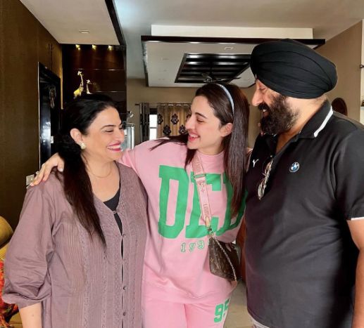 Samreen Kaur with Father and Mother