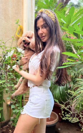 Giorgia with her Pet