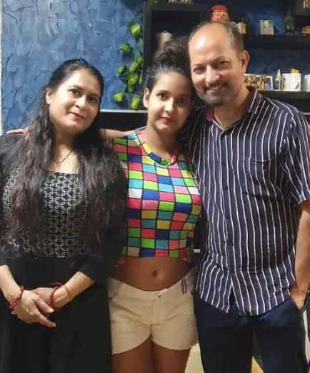 Ridhima Tiwari with Father and Mother