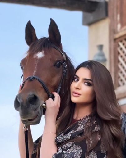 Sheikha Mahra with Horse
