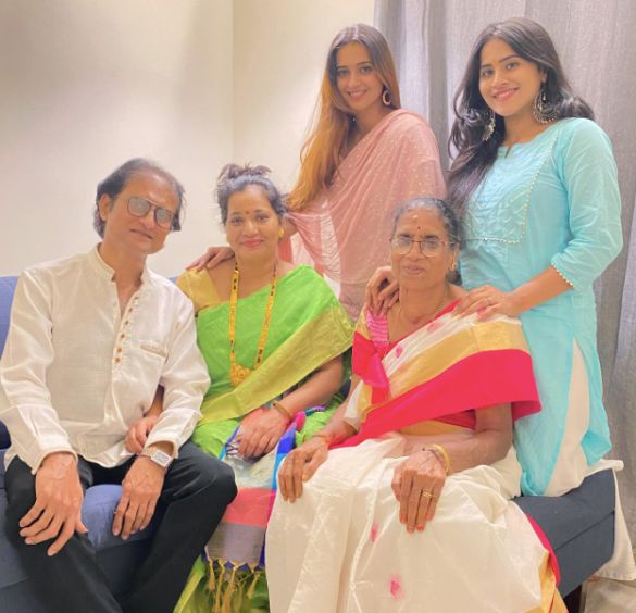 Shivani Surve Family Photo