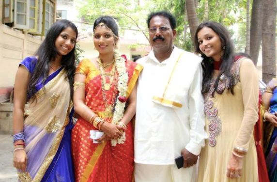 Srinidhi with both Sister