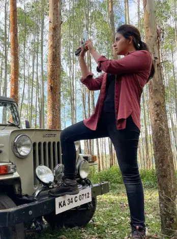 Anjali with Car