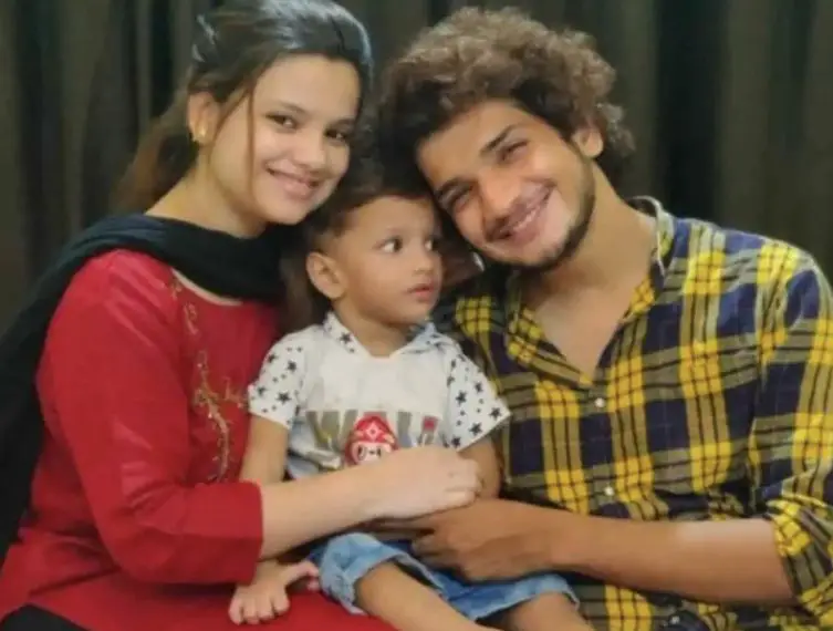 Munawar with First Wife and son